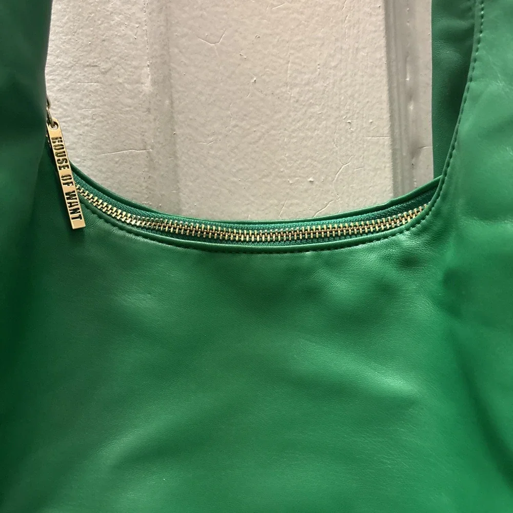 House‎ Of Want Green Hobo Purse Excellent Used Condition 16 X 10